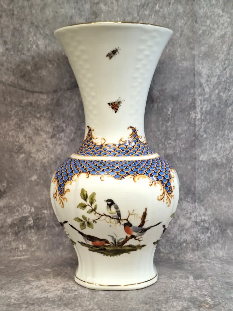 Bareuther Waldsassen porseleinen balustervaas - vogels, insecten en blauw schubdecor – kavel bij De Kringwinkel, Gent