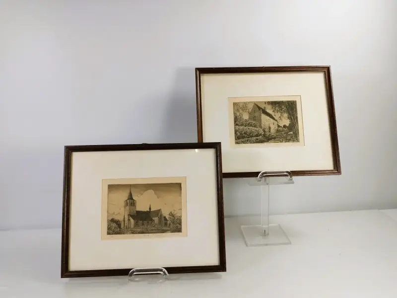 Lot van 2 ingelijste originele etsen van Oud-Turnhout en Corsendonck – kavel bij De Kringwinkel, Turnhout