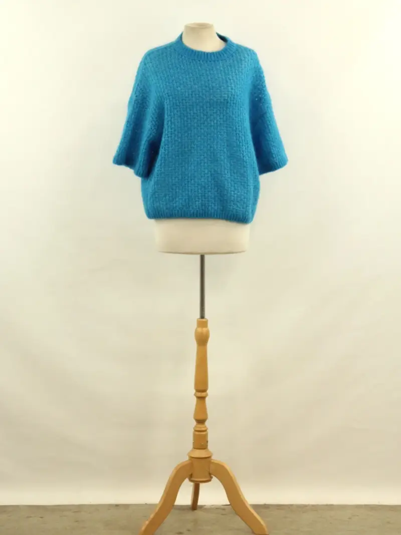 CKS gebreide damestrui in helderblauw Size S – kavel bij De Kringwinkel, Antwerpen