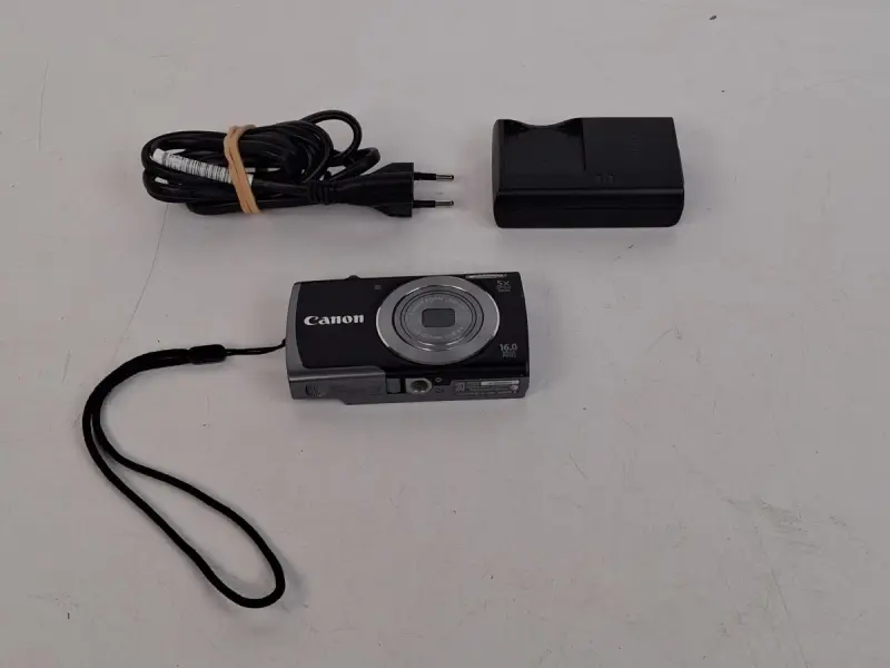 Canon PowerShot A2500 zwarte compactcamera met 16 megapixels en 5x optische zoom – kavel bij De Kringwinkel, Waardamme