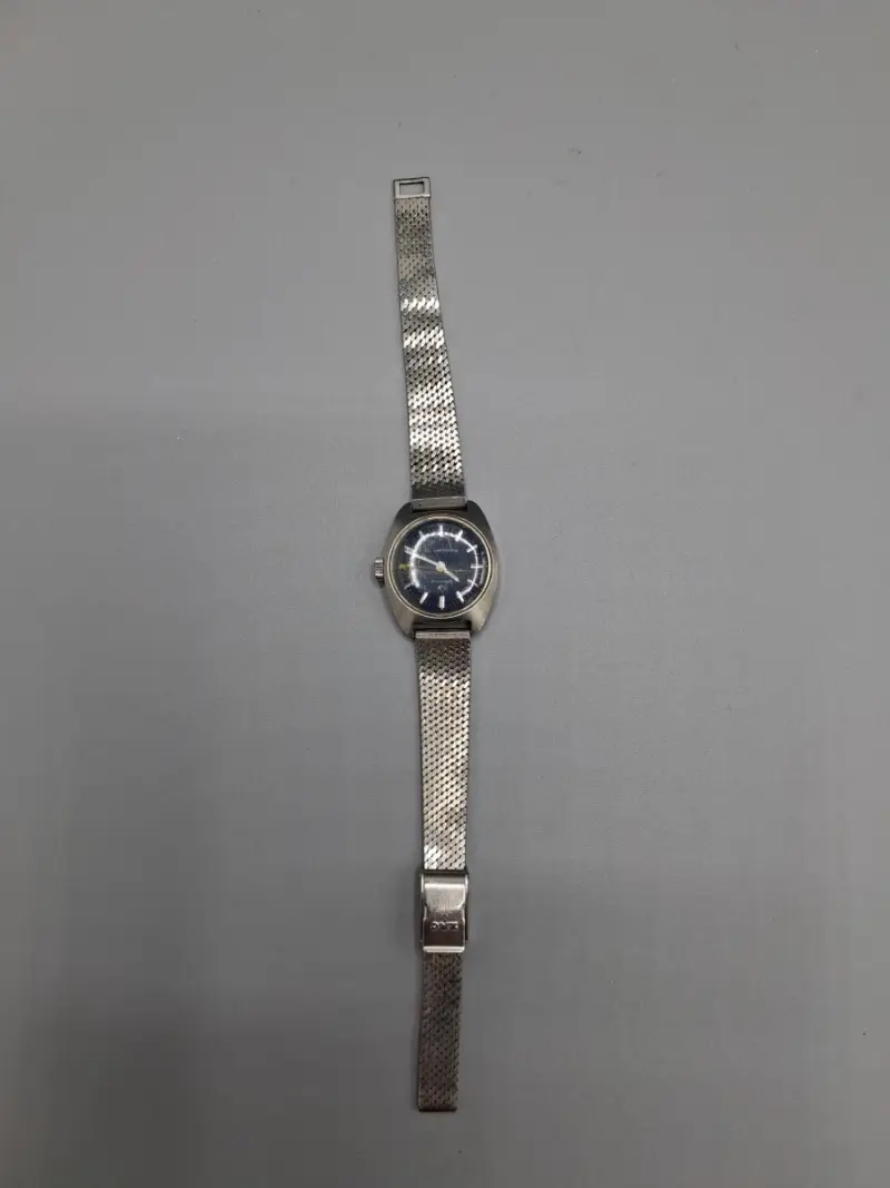 Vintage dameshorloge: Certina Waterqueen 215 – kavel bij De Kringwinkel, Waardamme
