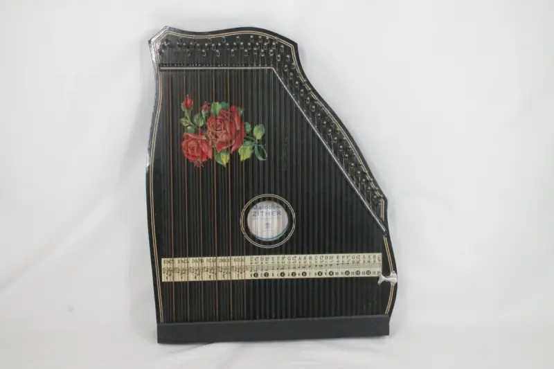Vintage Mandoline-citer – kavel bij De Kringwinkel, Brecht