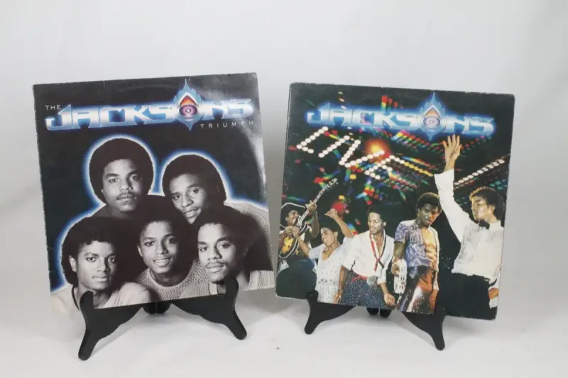2 Vinylplaten The Jacksons – kavel bij De Kringwinkel, Brecht