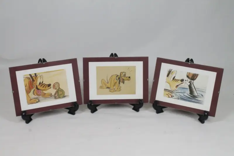 3 Ingelijste Disney-kunstprints van Pluto – kavel bij De Kringwinkel, Brecht