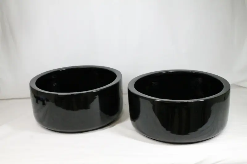 Set van 2 zwarte keramische potten – kavel bij De Kringwinkel, Brecht