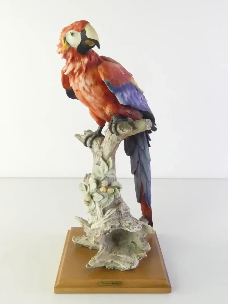 Papegaai beeldje - Giuseppe Armani - Capodimonte – kavel bij De Kringwinkel, Heverlee
