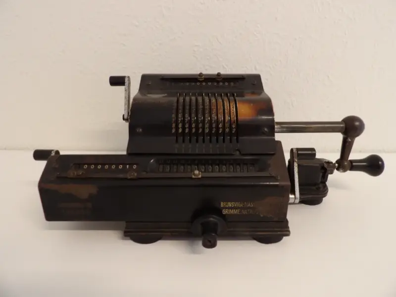 Brunsviga 13 mechanische rekenmachine – kavel bij De Kringwinkel, Leopoldsburg