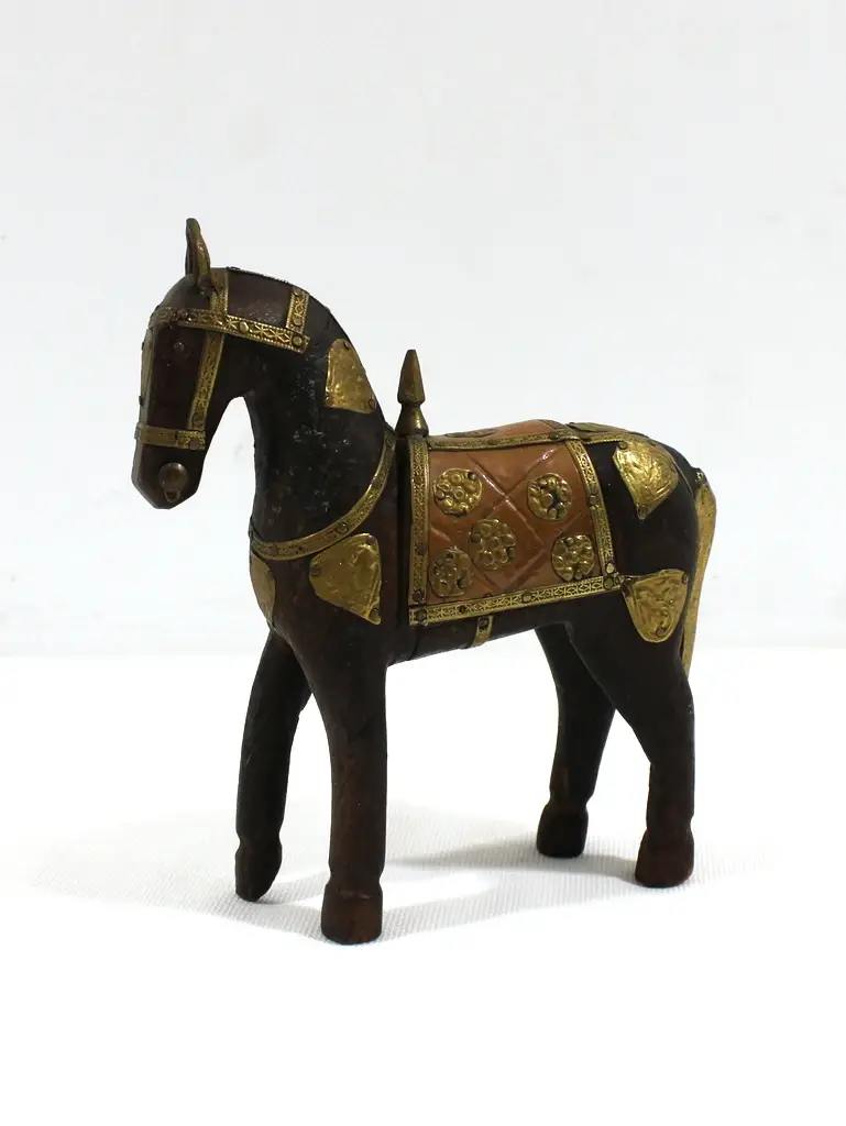 Rajasthani Houten Paard – kavel bij De Kringwinkel, Maaseik
