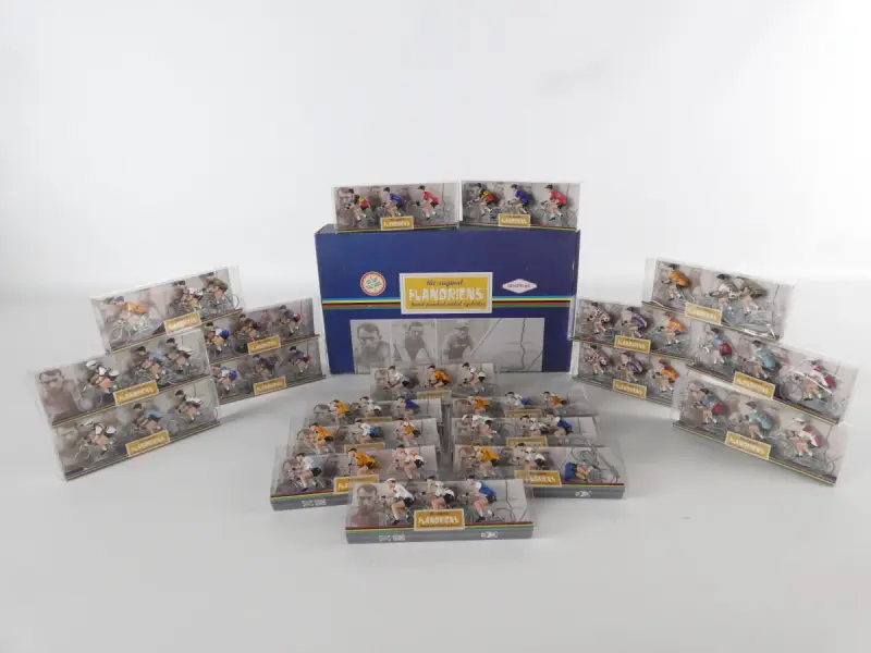 The Original Flandriens - 60 Handgeschilderde Metalen Miniatuurwielrenners – kavel bij De Kringwinkel, Heverlee