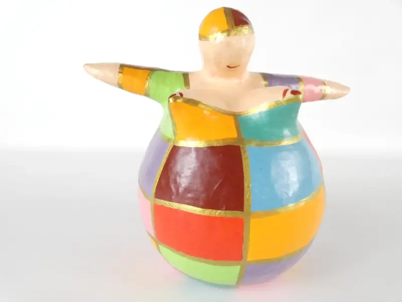 Handgemaakt papier-maché beeldje – kavel bij De Kringwinkel, Heverlee