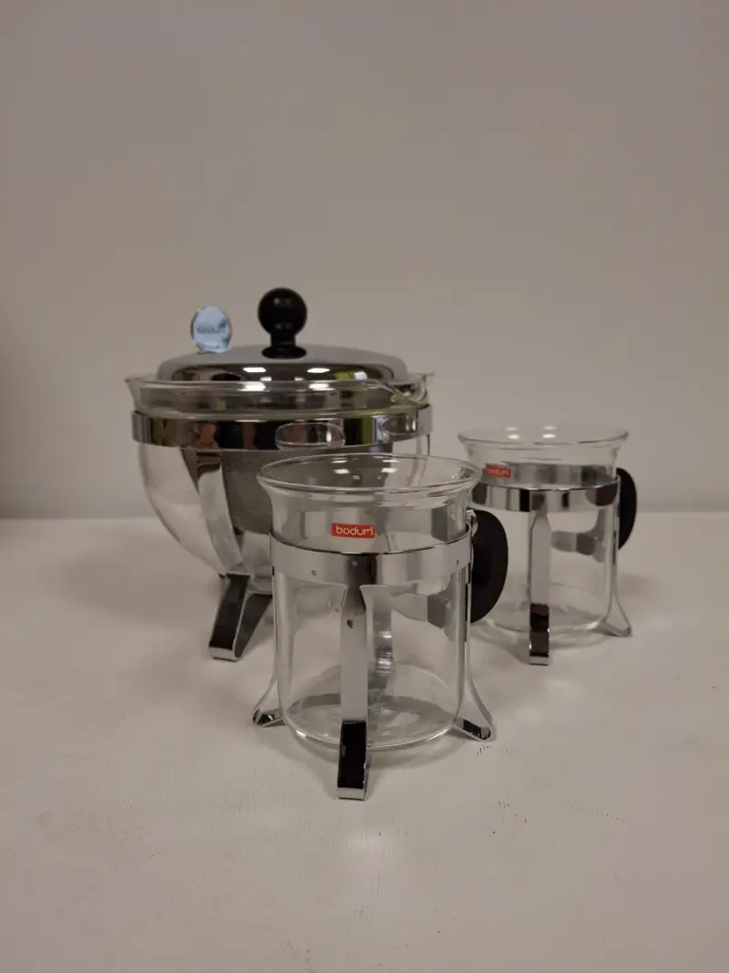 Bodum Chambord theepot met 2 glazen theekopjes – kavel bij De Kringwinkel, Ronse