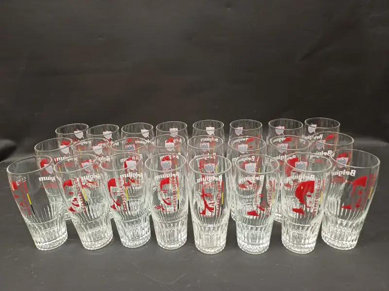 Lot van 24 Jupiler-glazen – Rode Duivels 2018 – kavel bij De Kringwinkel, Ninove