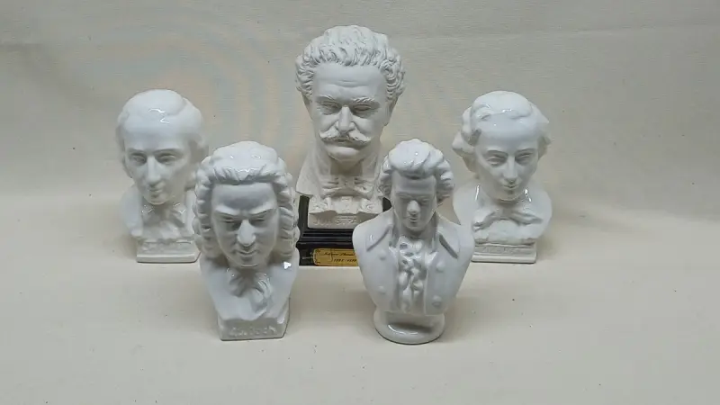 Set van 5 porseleinen bustes van klassieke componisten – kavel bij De Kringwinkel, Zottegem