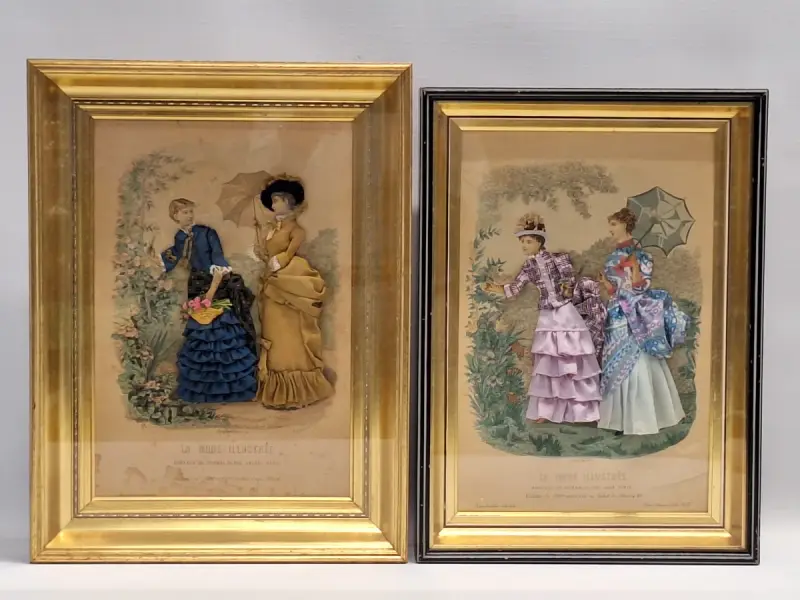Set van 2 antieke Franse 3D-modeprenten - La Mode Illustrée - circa 1880 – kavel bij De Kringwinkel, Gent