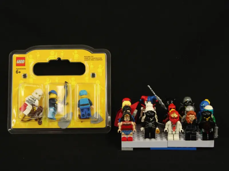 Lego Marvel/Dc/Ninjago mini-figs ( 23 stuks ) – kavel bij De Kringwinkel, Antwerpen