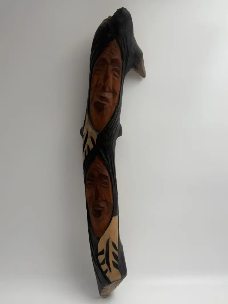 Handgesneden houtsculptuur – kavel bij De Kringwinkel, Gent