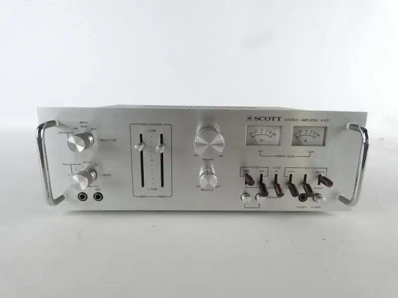 Scott A 437 stereo-versterker – uit 1977 – kavel bij De Kringwinkel, Heverlee