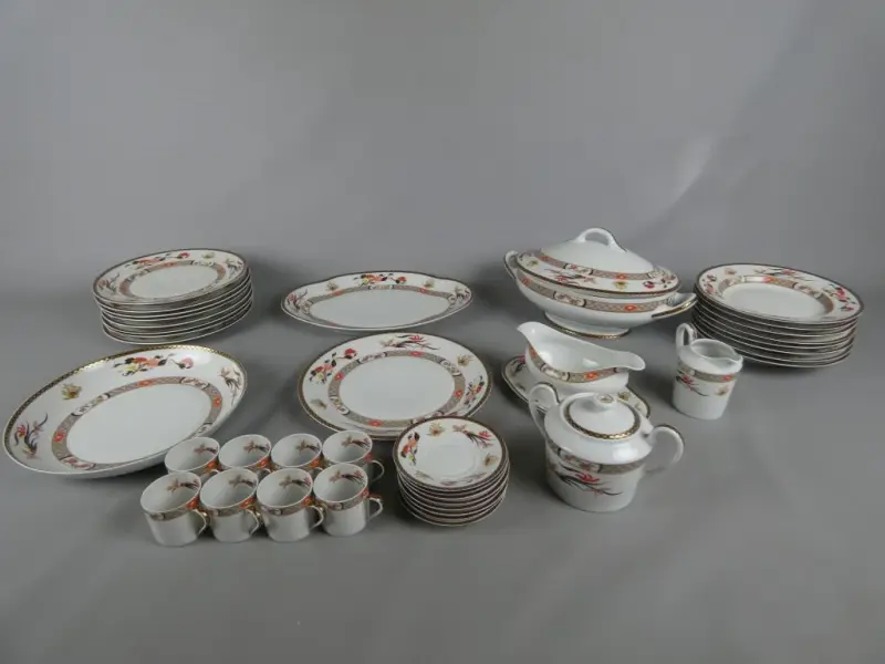 Klassiek porseleinen servies Limoges voor 8 personen – kavel bij De Kringwinkel, Diest