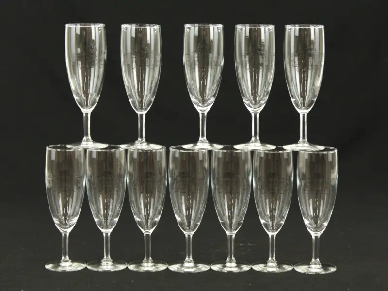 Set van 12 vintage Epernay champagne fluitglazen – kavel bij De Kringwinkel, Antwerpen