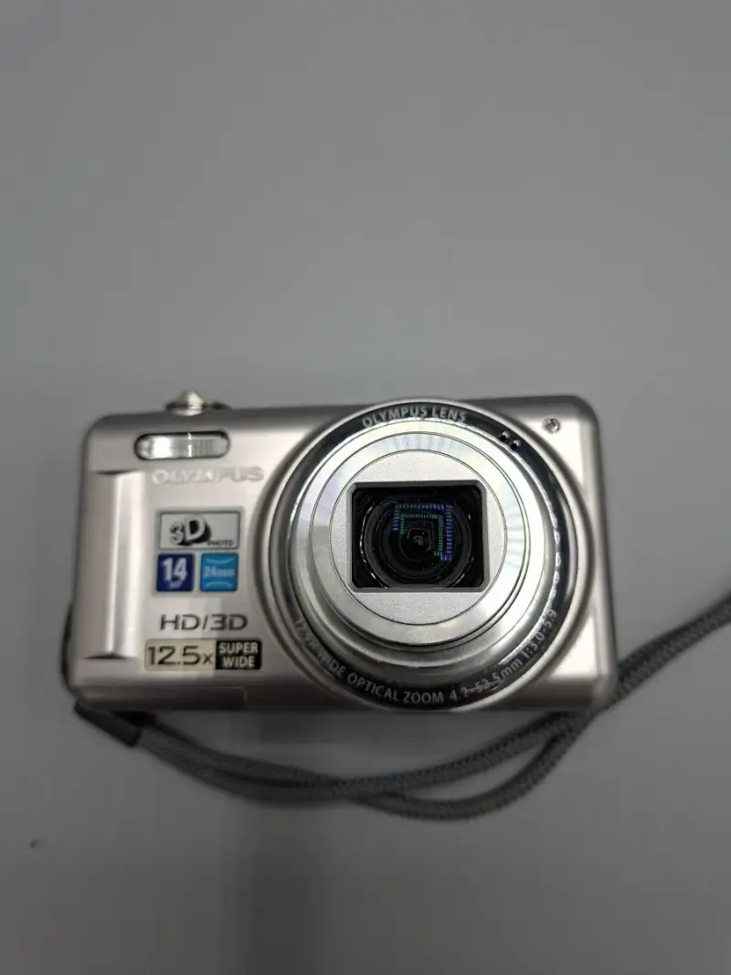 Compacte Superzoom: Olympus VR-330 Digitale Camera (14 Megapixel & 12.5x Zoom) – kavel bij De Kringwinkel, Waardamme