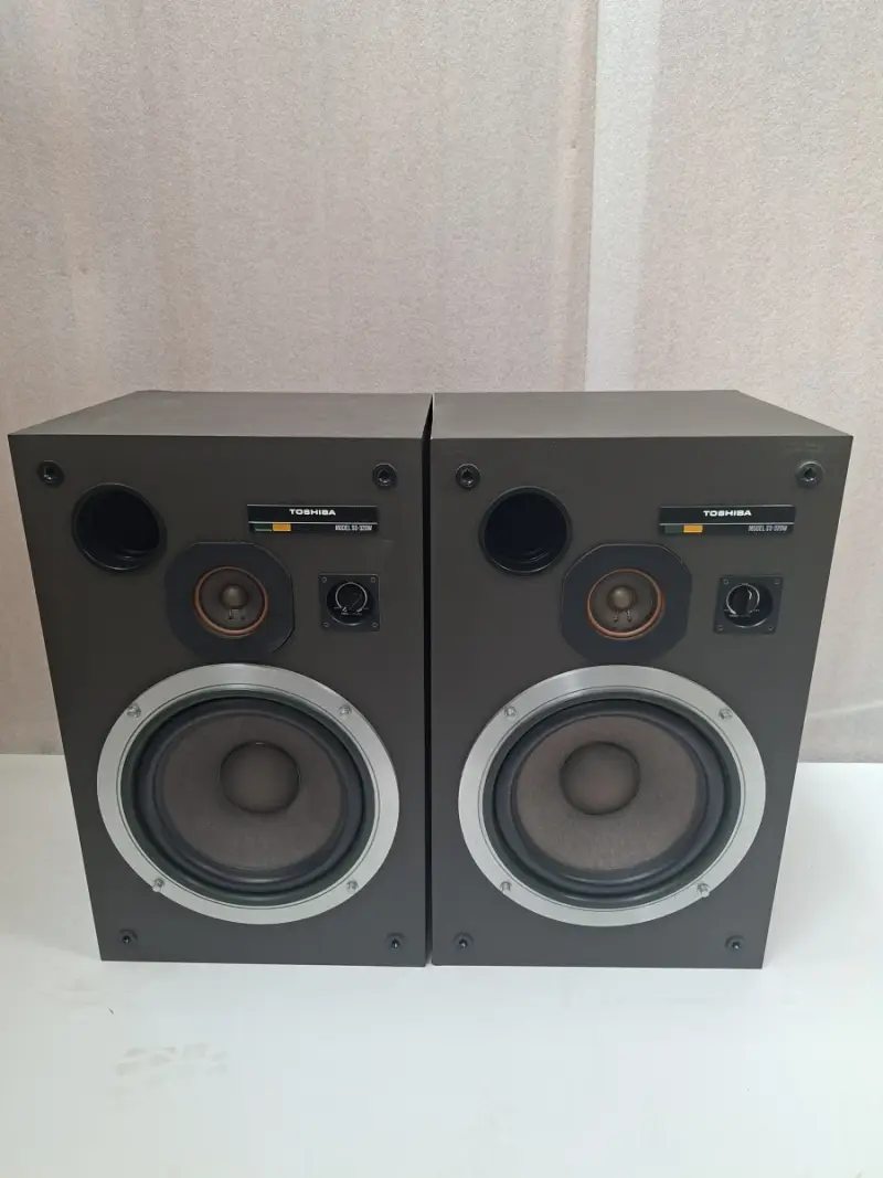 Vintage Toshiba SS-320W 3-Weg Luidsprekerserie – Japan's Geluid uit de Jaren '70 – kavel bij De Kringwinkel, Waardamme