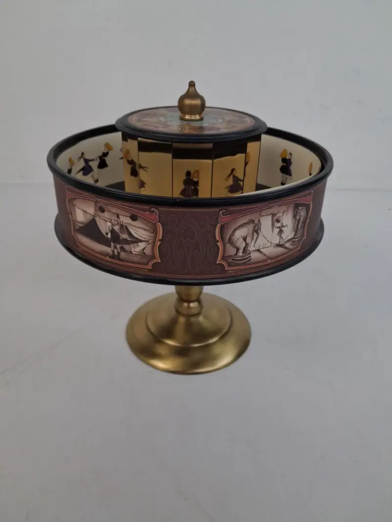klassieke praxinoscoop (model H63) – kavel bij De Kringwinkel, Waardamme