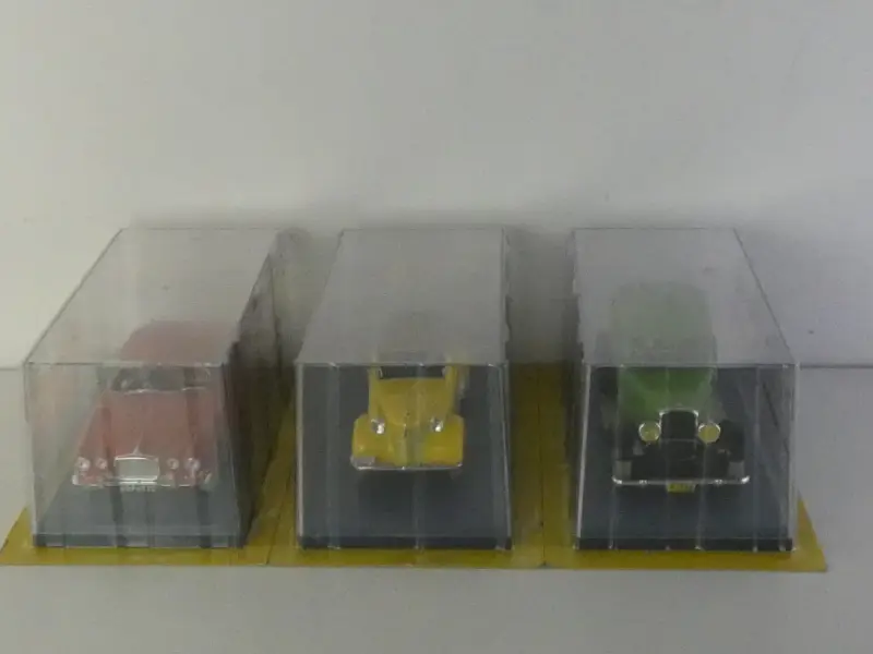 Set van 3 Tintin modelauto's in schaal 1/24 in originele verpakking(OVP) – kavel bij De Kringwinkel, Heverlee