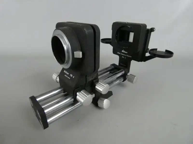 Nikon Bellows PB-4 en Slide Copying Adapter PS-4 – kavel bij De Kringwinkel, Diest