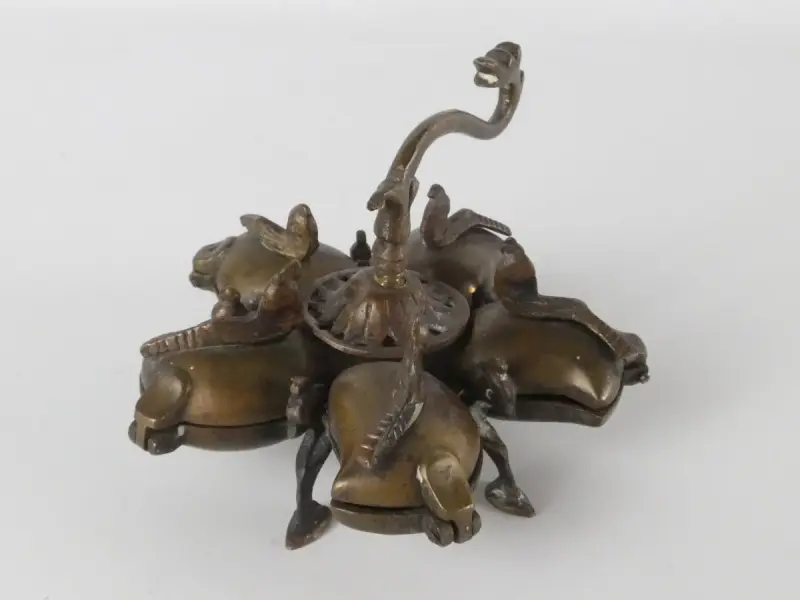 Bijzonder vintage Indiaas ritueel doosje – kavel bij De Kringwinkel, Heverlee