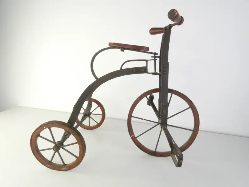 Vintage Decoratieve Kinderdriewieler – kavel bij De Kringwinkel, Heverlee
