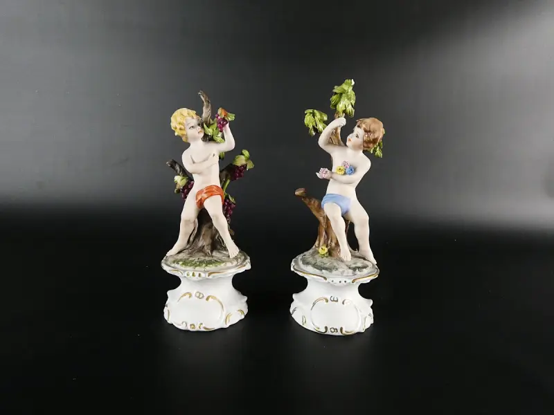 Set van 2 putti beeldjes - Capodimonte – kavel bij De Kringwinkel, Heverlee