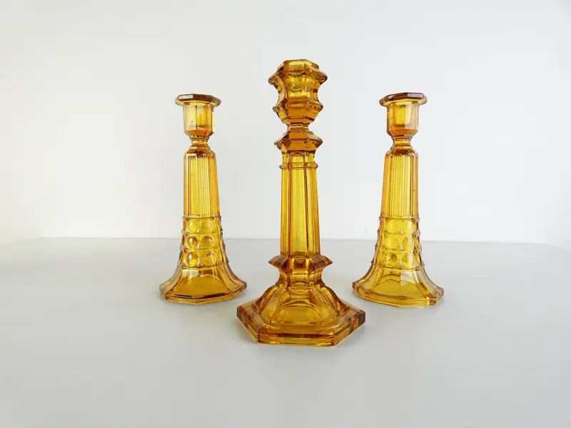 Val Saint Lambert, Amber Kristallen Kandelaarsset (3-delig) – kavel bij De Kringwinkel, Heverlee