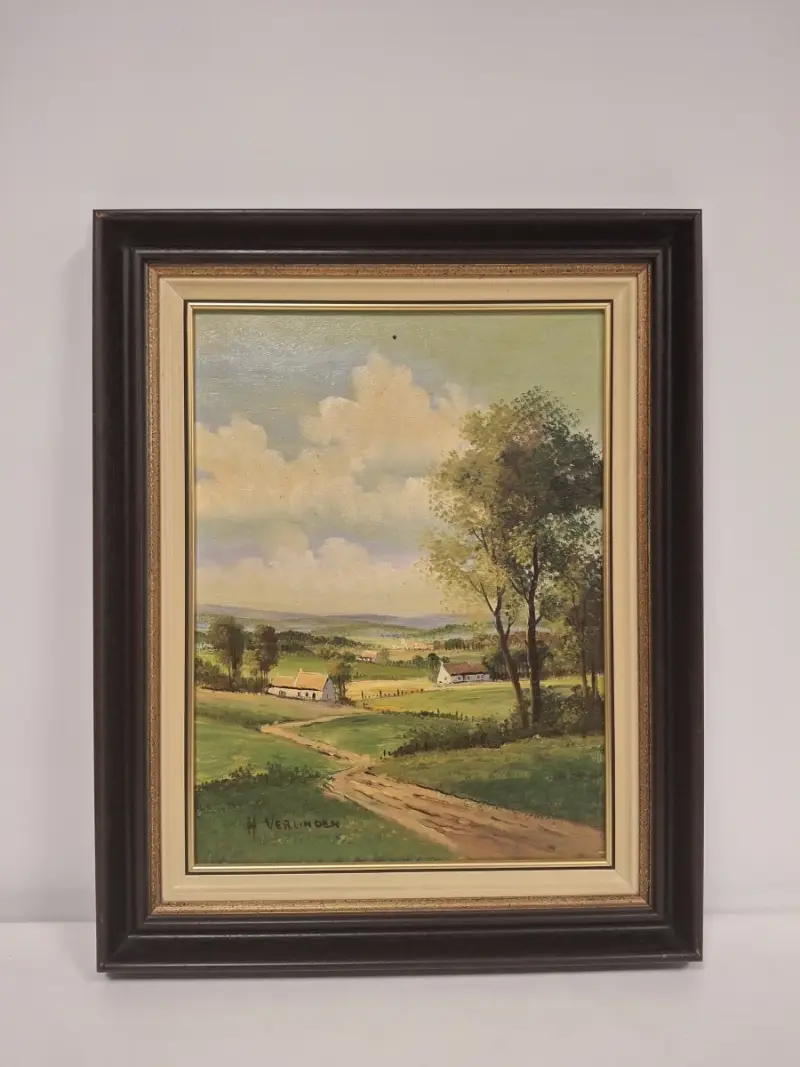 Schilderij H. Verlinden met landschap en boerderijen in houten lijst – kavel bij De Kringwinkel, Ronse