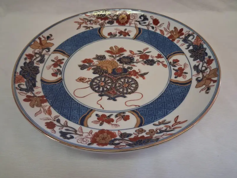 Bord Gold Imari – kavel bij De Kringwinkel, Ieper