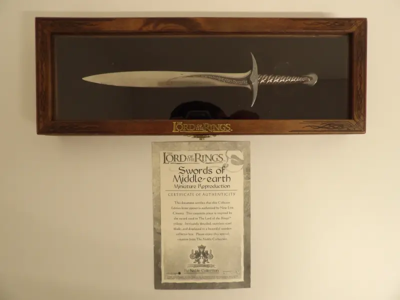 Swords of Middle-earth Miniature Reproduction - The Lord of the Rings (The Noble Collection) – kavel bij De Kringwinkel, Leopoldsburg