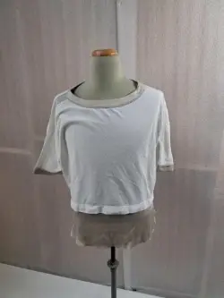 Shirt van het luxe Italiaanse modemerk Fabiana Filippi – kavel bij De Kringwinkel, Waardamme