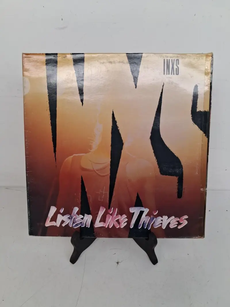 LP: INXS: "Listen like thieves" – kavel bij De Kringwinkel, Waardamme
