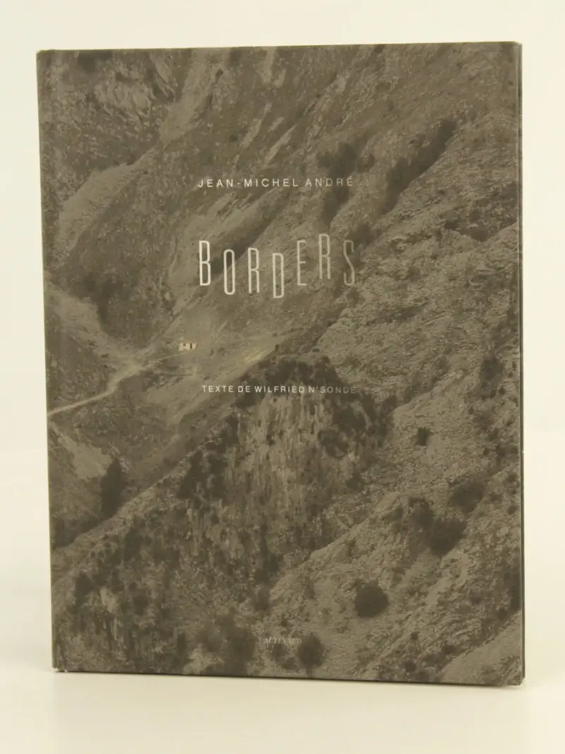 Jean-Michel André – Borders – Fotoboek – kavel bij De Kringwinkel, Antwerpen