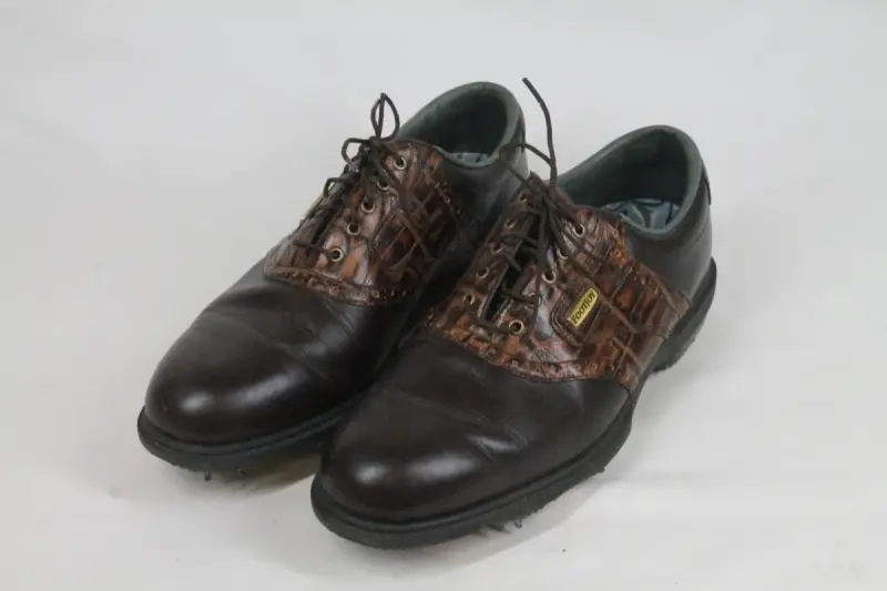 Klassieke herengolfschoenen van Footjoy - Maat 44 – kavel bij De Kringwinkel, Brecht